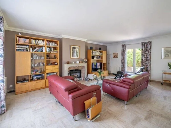 Villa 6 pièces 160 m² 