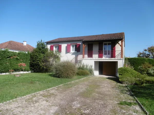 TRELISSAC BOURG QUARTIER CALME MAISON 3 CHAMBRES SOUS SOL P 