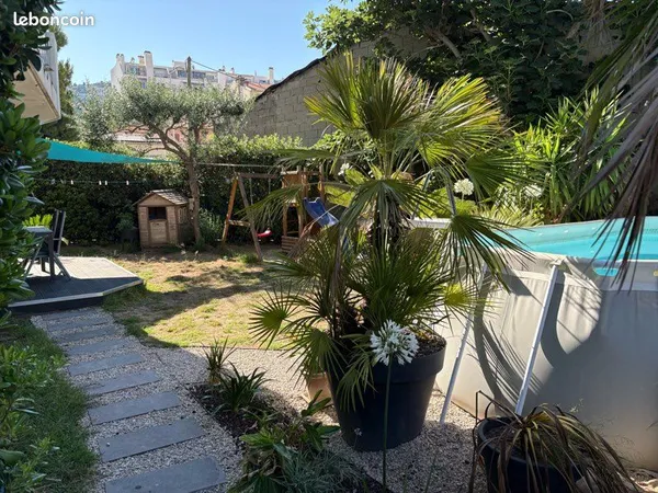 Appartement 3 pièces avec climatisation, jardin et piscine Riquier 
