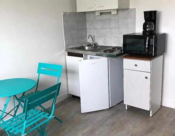 Appartement 1 pièce 13 m² 