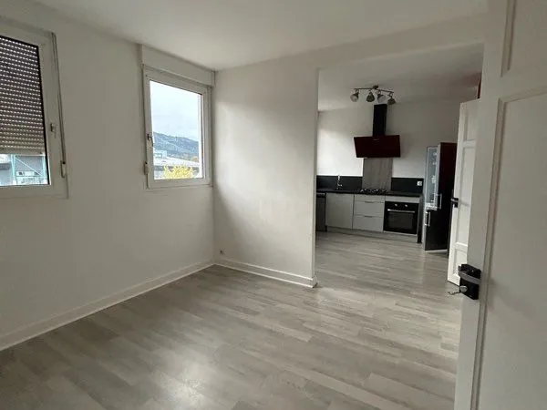 Loue appartement F2 63m2 