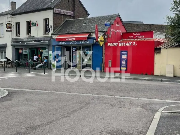 Local commercial 4 pièces 65 m² 