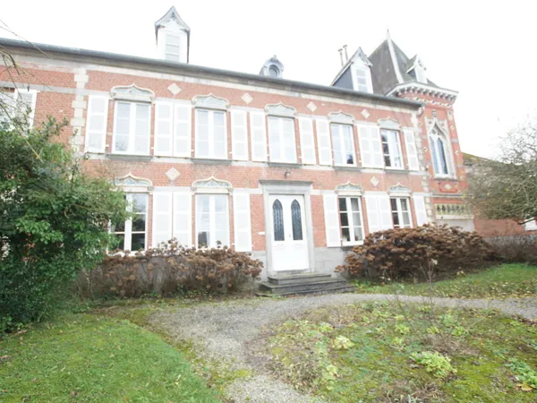 Maison 11 pièces 210 m² 