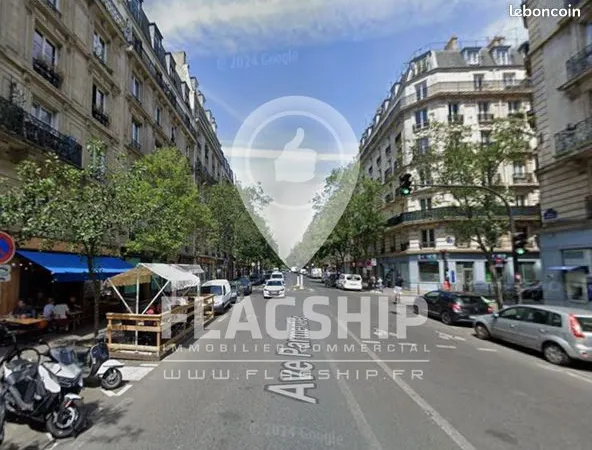 Boutique 125 m² 