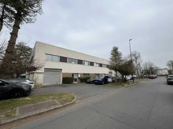 Bâtiment indépendant à louer 