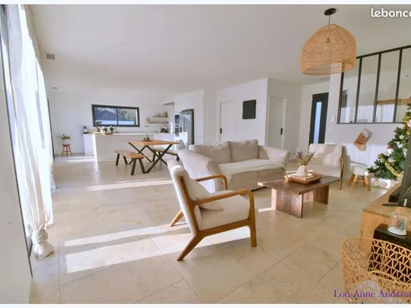 Villa 4 pièces 130 m² 