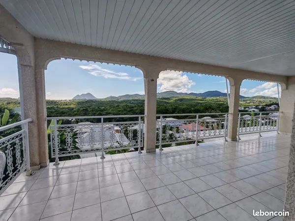 Haut de villa T3 