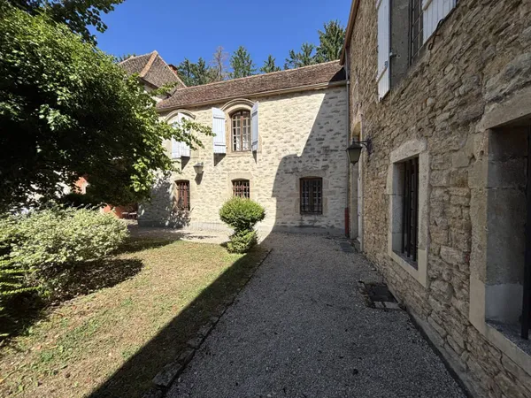 Maison 26 pièces 492 m² 