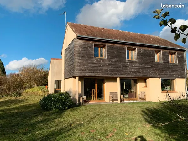 Maison bioclimatique et écologique - 152m² - proche de Châteaudun 