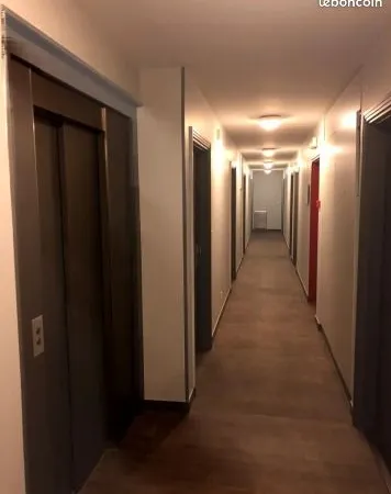 Studio 1 pièce 18 m² 