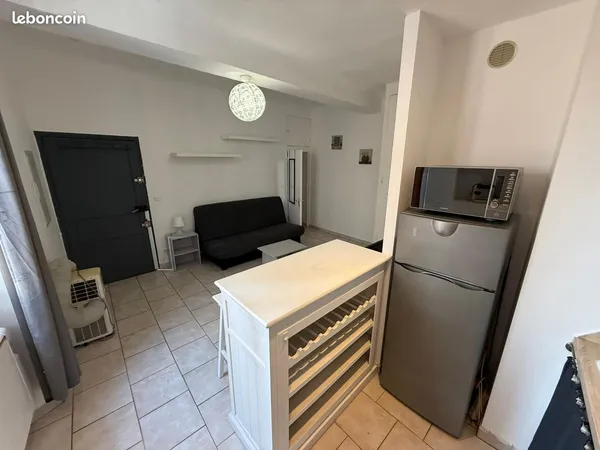 Studio meublé - Centre Salernes - 24 m² 