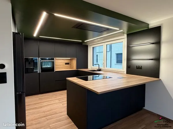 Appartement 4 pièces 93 m² 