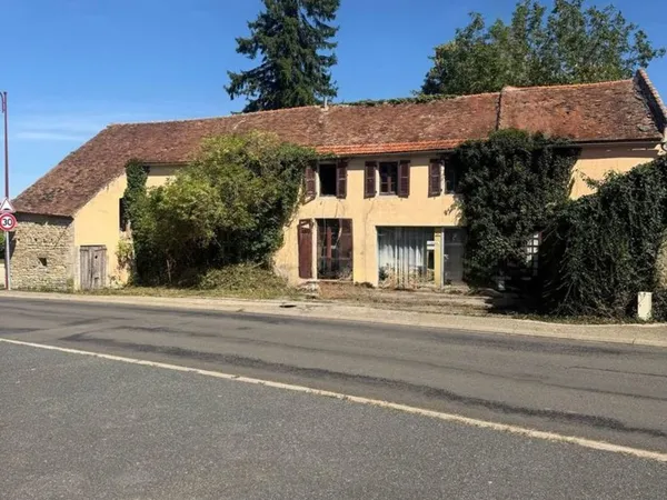 grande maison de campagne avec terrain clos 
