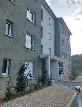 Appartement 4 pièces 83 m² 