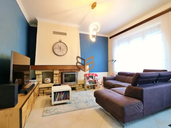 Maison 7 pièces 199 m² 