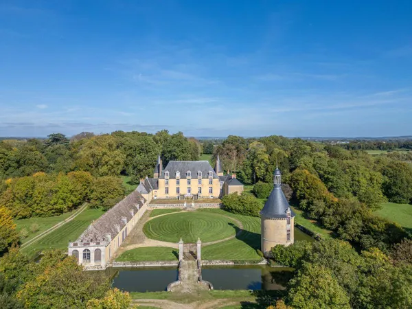 Château 18 pièces 795 m² 