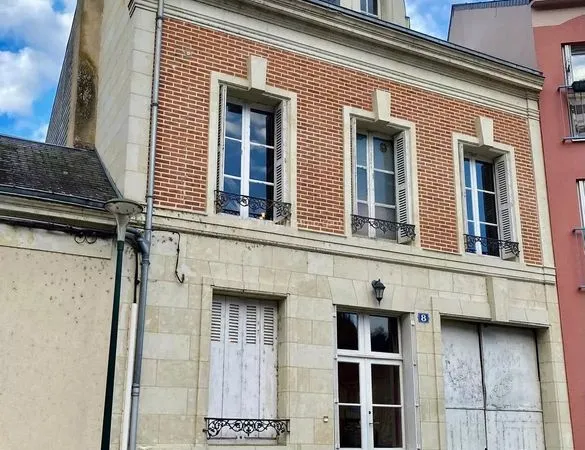 Propriété 10 pièces 237 m² 