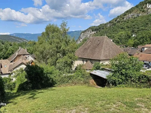 Terrain 597 m² Chanaz 