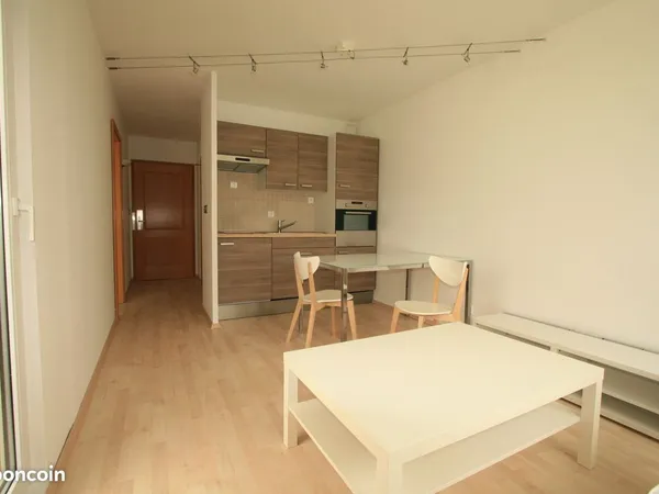 Appartment F2 libre de suite 