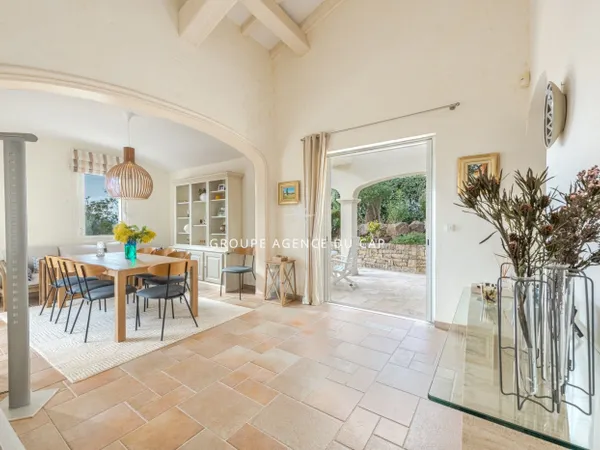 EXCLUSIVITE VILLA 4 CHAMBRES SAINT RAPHAEL VALESCURE 
