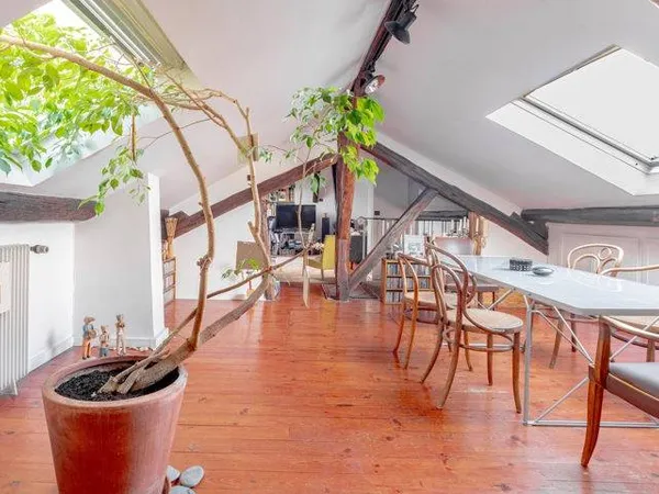 Paris 18ème.Duplex de 89.79m², au dernier étage, 4 chambres 