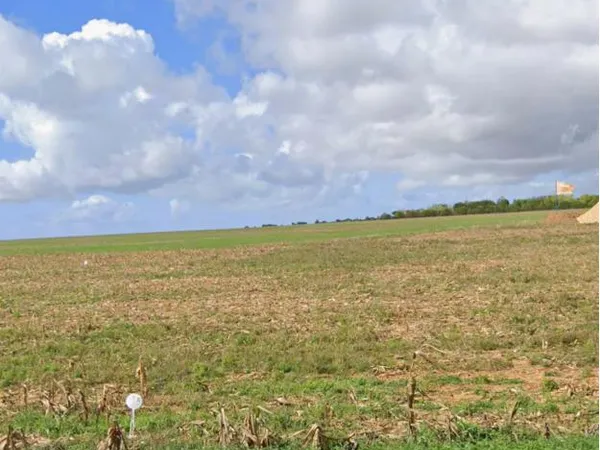Terrain constructible 337 m² - Dompierre-sur-Mer 