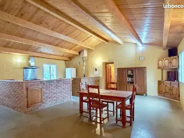Grande Maison sur Grand Terrain en Sud Ardèche 