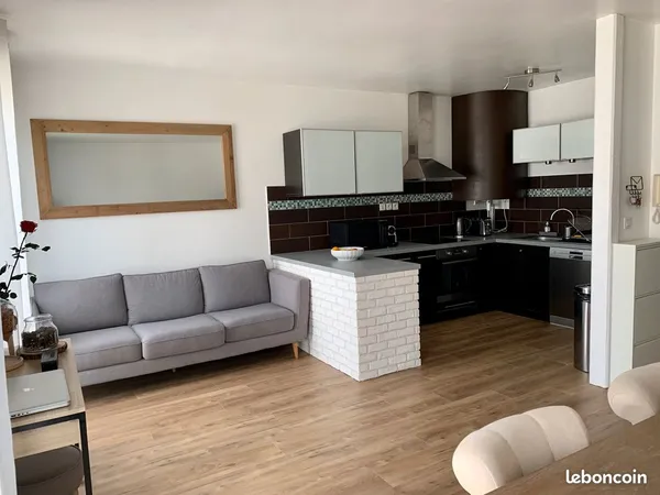 Charmant duplex T3 en centre ville dans une résidence calme et sécurisée proche de toutes 