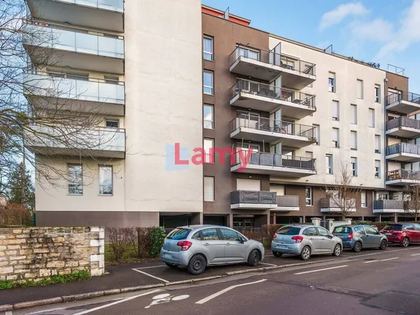 Appartement 3 pièces 55 m² 