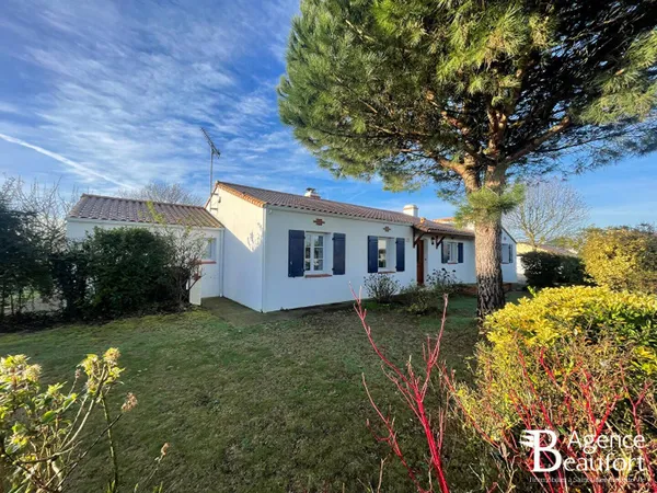 Maison de plain-pied 5 pièces 120 m² 