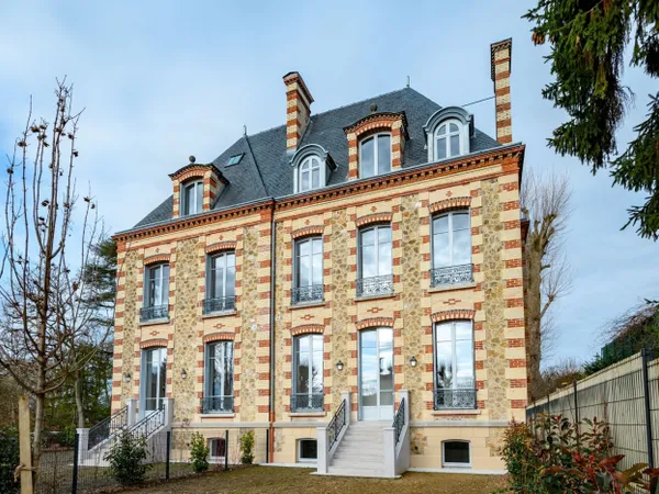 Clagny-Glatigny - Duplex neuf dernier étage avec jardin privatif 