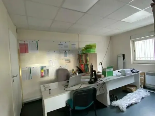 BUREAUX A VENDRE 