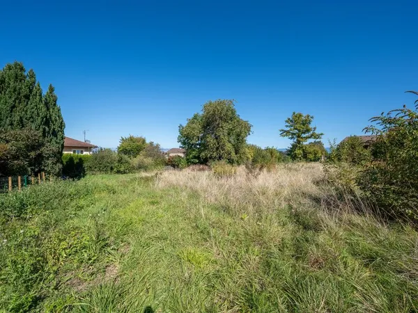 Terrain 836 m² 