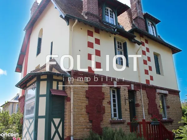 Villa 10 pièces 200 m² 
