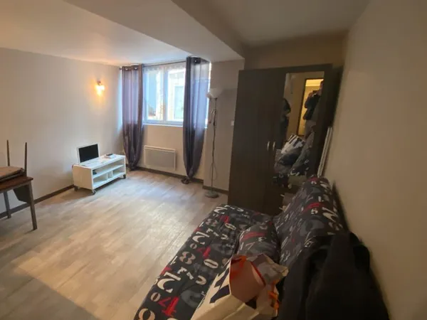 Studio Lagnieu proche CNPE de Bugey et plaine de l'Ain 