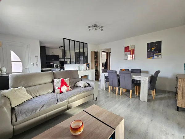 Appartement à vendre 3 pièce(s) -Cave, parking, habitable de suite 