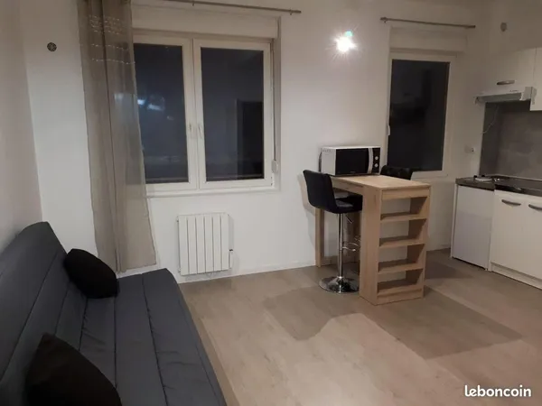 Studio 1 pièce 20 m² 