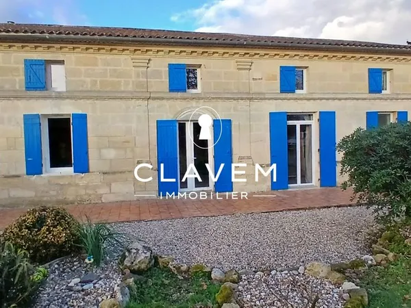 Maison 7 pièces 208 m² 