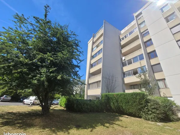 Appartement 4 pièces 82 m² 