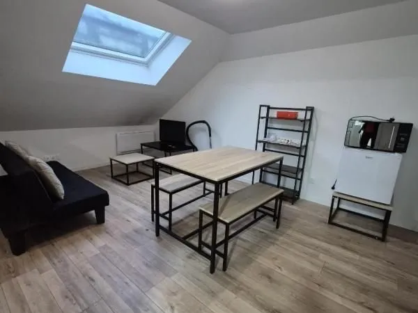 Studio 1 pièce 20 m² 