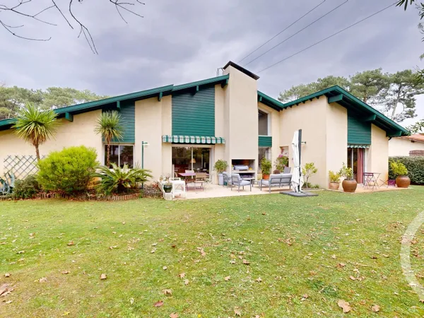 Maison 6 pièces 174 m² 