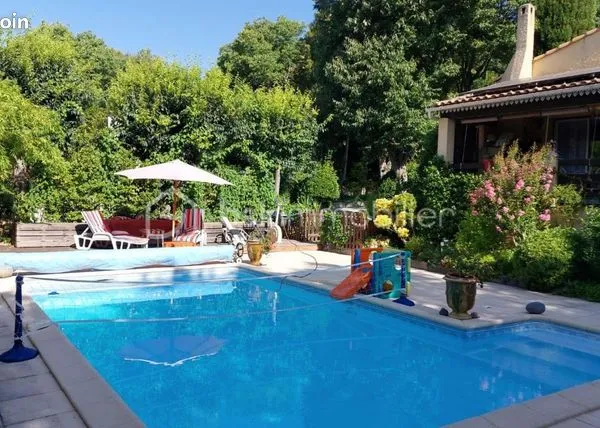 Maison 7 pièces 1412 m² 