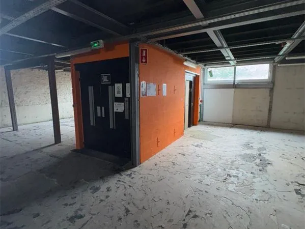 Boutique 1779 m² PARIS 