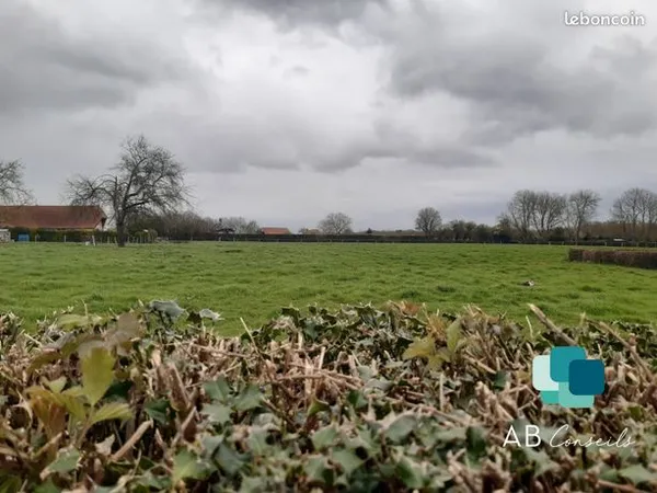 Terrain 818 m² 