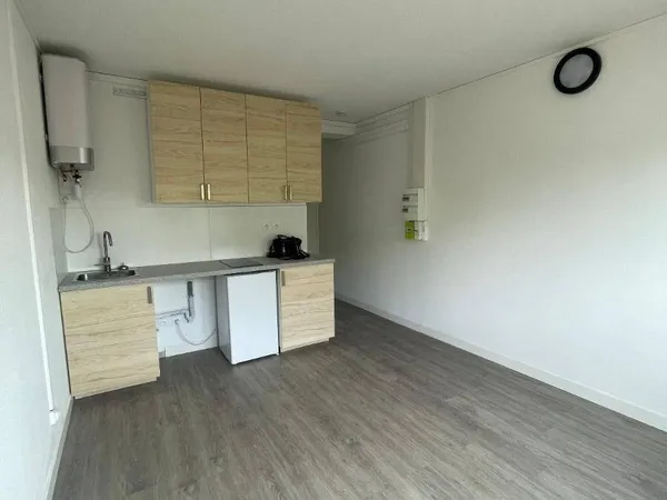 Studio 1 pièce 19 m² 