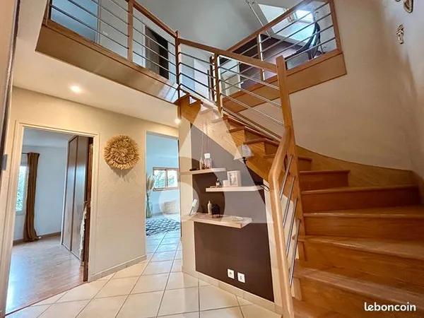 Maison 6 pièces 113 m² 