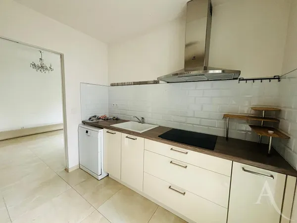 Appartement 3 pièces avec jardin - Centre MANTES-LA-JOLIE 