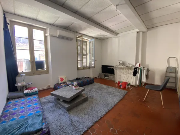 À louer Grand studio avec alcôve climatisé Toulon (26 Ru 