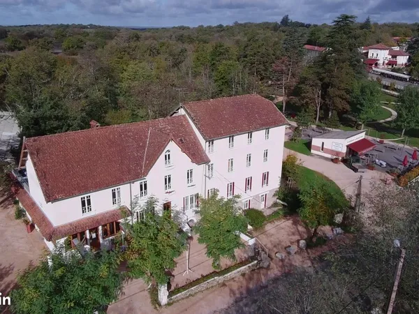 Propriété 19 pièces 579 m² 