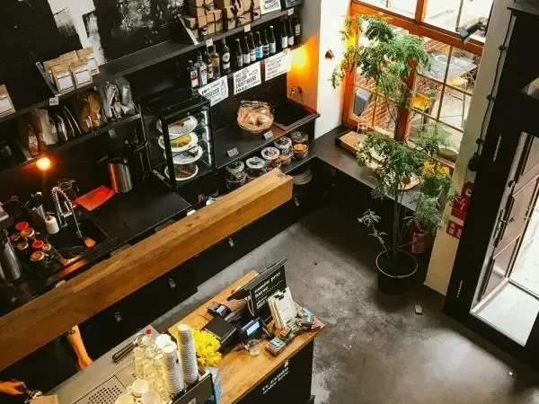 LOCAL COMMERCIAL A VENDRE 